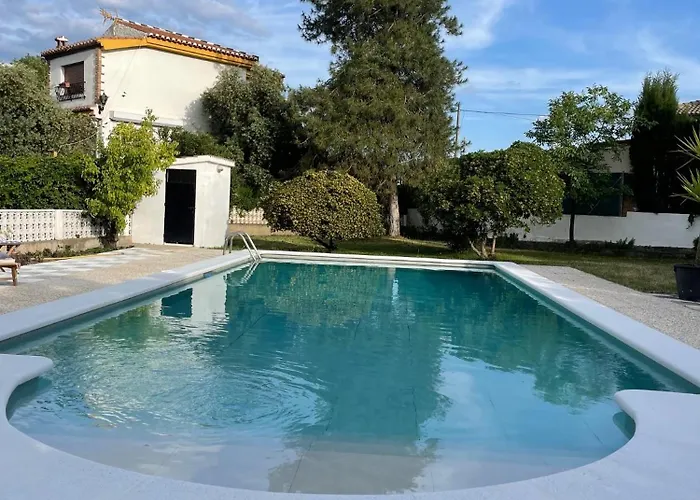 Habitaciones Con Piscina Privada En Casa De Campo, Granada